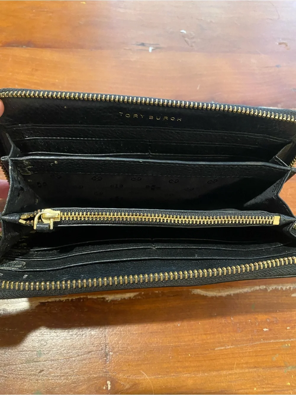 Tory Burch Thea Continental Black Leather Zip Wallet